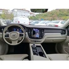 VOLVO-XC60-B4 MILD HYBRID AWD PLUS BRIGHT