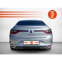 RENAULT-MEGANE-SEDAN ICON 1.3 TCE 140 bg EDC