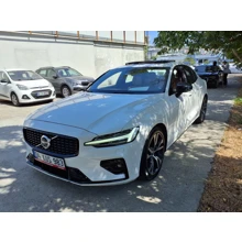 VOLVO-S60-B5 AWD 250HP PLUS, DARK