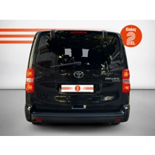 TOYOTA-PROACE VERSO-2.0 D 180HP PASSION X-PACK A/T