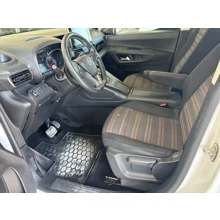 OPEL-COMBO-1.5 DİZEL 130HP AT-8 LIFE ELEGANCE
