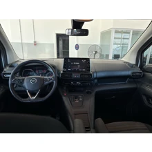 OPEL-COMBO-1.5 DİZEL 130HP AT-8 LIFE ELEGANCE