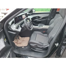 PEUGEOT-3008-ALLURE 1.2 HYBRID 136HP E-DCS6