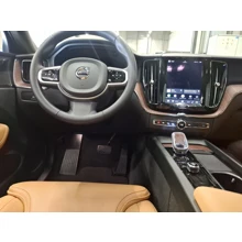 VOLVO-XC60-B5 AWD PLUS DARK