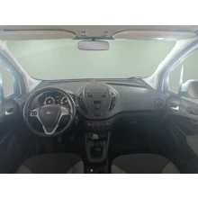 FORD-TOURNEO COURIER-1.5 L TDCI 100PS EU6.2 DELUXE MCA