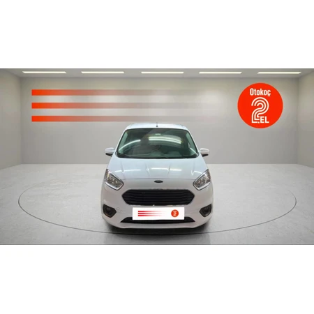 Ford TOURNEO COURIER 2023 57.749 km