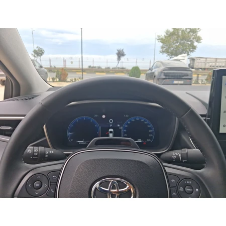 TOYOTA-COROLLA-1.5 FLAME XPACK MULTIDRIVE S görsel 7
