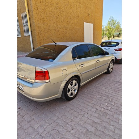 Memurdan satılık opel vectra 208 bin km'de orjinal - 2