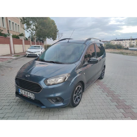 2022 Model Ford Coruer Titanyum Plus 35 bin km'de