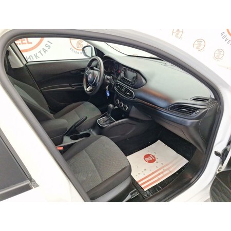 FIAT-EGEA-1.6 MJET 130HP EASY DCT - 3