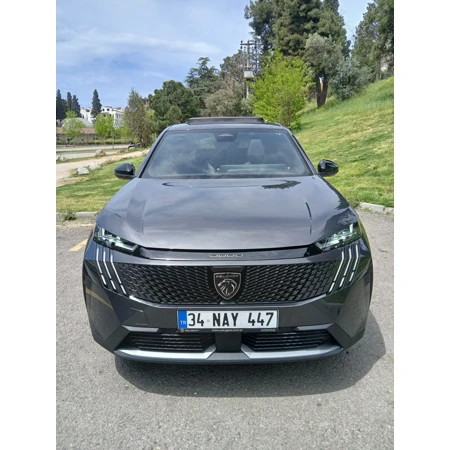 Peugeot 3008 2025 9.500 km