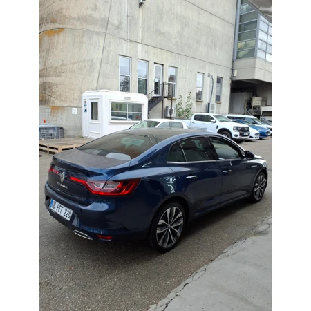 RENAULT-MEGANE-SEDAN ICON 1.3 TCE 140 BG EDC görsel 11