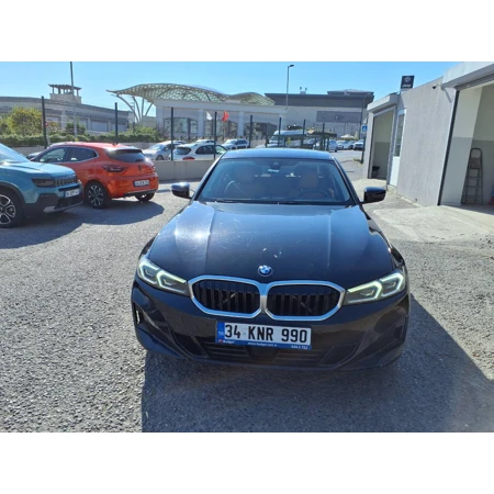 BMW 3 SERISI 2024 77.490 km