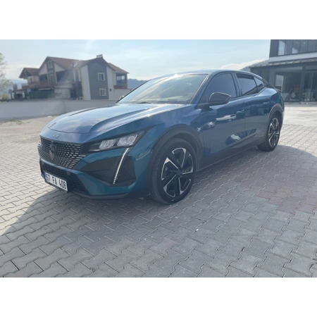 Peugeot 408 2025 18.000 km