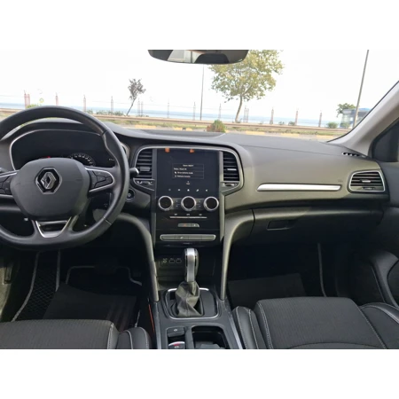RENAULT-MEGANE-SEDAN ICON 1.3 TCE 140 BG EDC görsel 6