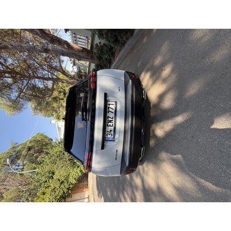 Temiz Peugeot 2008 sıfır ayarında - 1