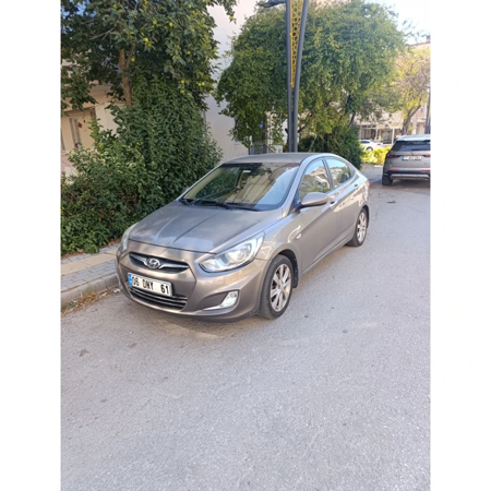 Memurdan Temiz otomatik Accent Blue