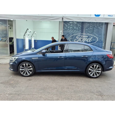 RENAULT-MEGANE-SEDAN ICON 1.3 TCE 140 BG EDC görsel 3