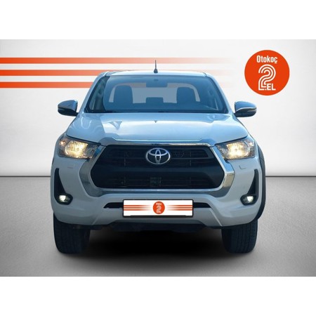 TOYOTA-HILUX-2.4D-4D 4x2 ADVENTURE AT - 2