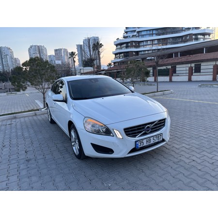 2. SAHİBİNDEN DÜŞÜK KM PREMIUM VOLVO S60 - 1