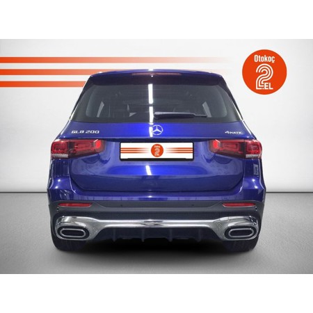 MERCEDES-GLB-1.3 GLB 200 AMG 4MATIC DCT - 3