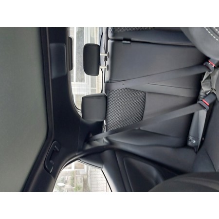 2024 Yaris hybrid - 1