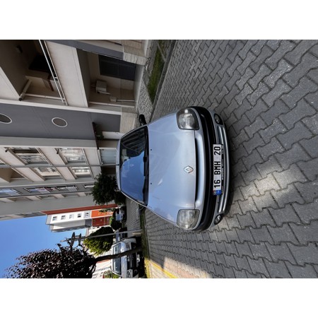 Renault Clio 2 2000 Model| Benzinli Otomatik Vites Temiz Kullanım - 1