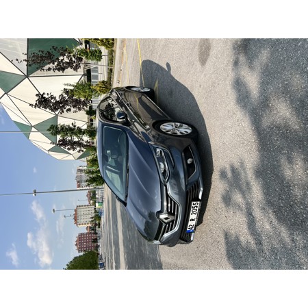 Renault Megane 🧿 - 1