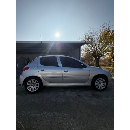 Acill satılık 2011 206+ - 2