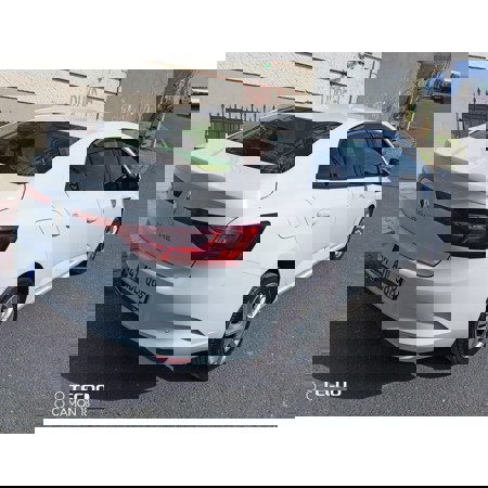 Temiz Aile Aracı MEGANE4 - 3