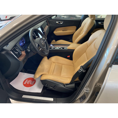 VOLVO-XC60-B5 MILD HYBRID AWD PLUS DARK - 1