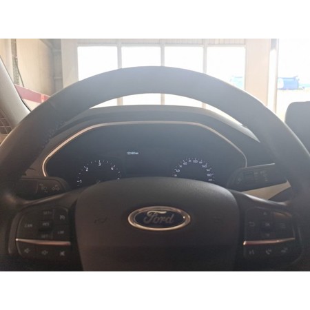 FORD-FOCUS-1.5L TDCI 120PS TITANIUM AUTO - 2