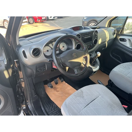 PEUGEOT-PARTNER TEPEE-PREMIUM 1.6 HDI 90HP görsel 4