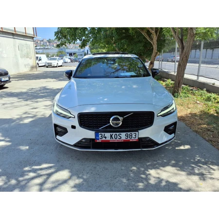 VOLVO S60 PLUS DARK