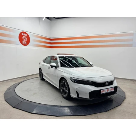 Honda CIVIC 2025 14.600 km