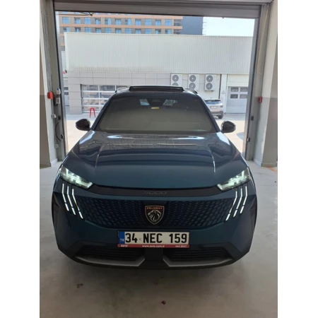 Peugeot 5008 2025 42.189 km