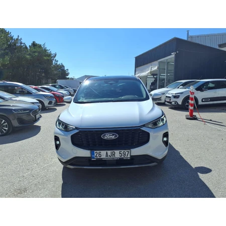 Ford KUGA 2024 33.852 km