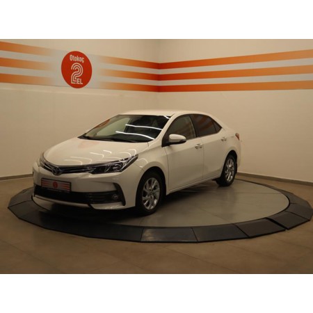 TOYOTA-COROLLA-1.6 ADVANCE NAV M/T - 3