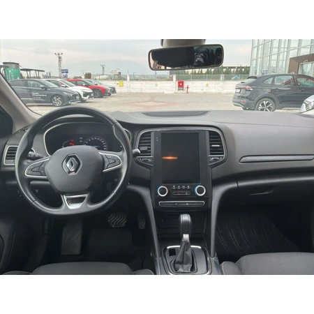 RENAULT-MEGANE-SEDAN JOY COMFORT 1.3 TCE 140 BG EDC görsel 6