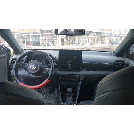 2024 Yaris hybrid - 3