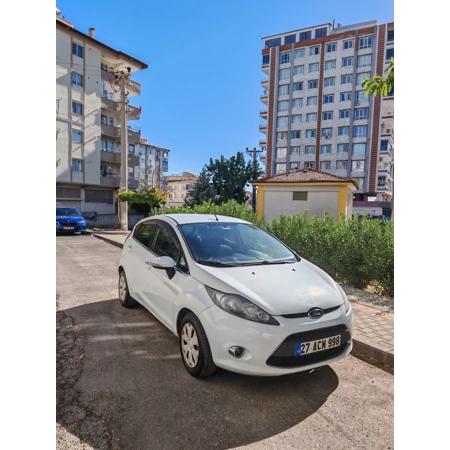 FORD FIESTA TREND
