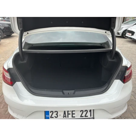 RENAULT-MEGANE-SEDAN JOY COMFORT 1.3 TCE 140 BG EDC görsel 11