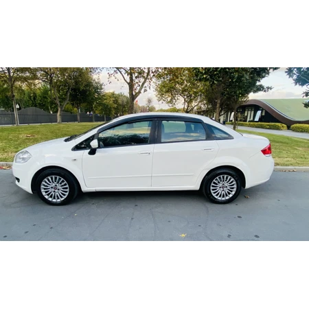 2011 Fiat linea 