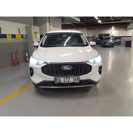 Ford KUGA 2024 16.464 km
