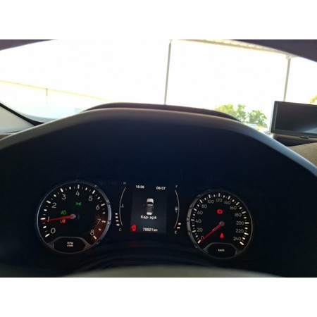 JEEP-RENEGADE-1.4L MULTIAIR2 TURBO 4X2 LONGITUDE - 2
