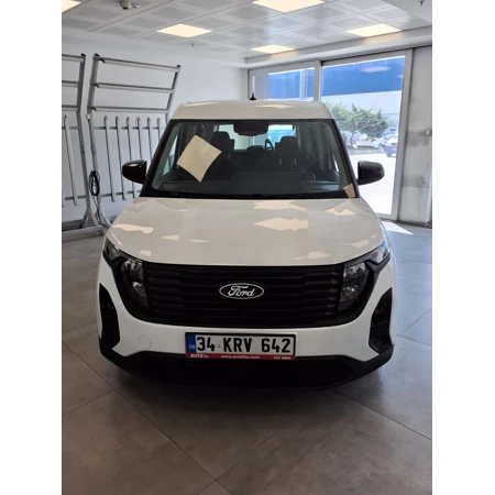 Ford TOURNEO COURIER 2024 47.991 km