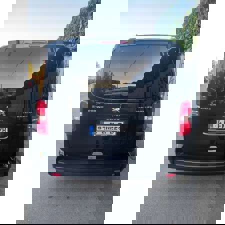 SAHİBİNDEN PEUGEOTH EKSPERT TRAVELLER ALLURE 180 HP 2023 SIFIR AYARINDA BOYASIZ VE DEĞİŞENSİZ. - 3