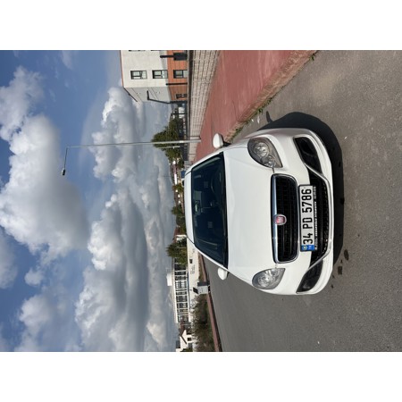 Fiat Linea 2015 Model 1.3 Multijet - 1