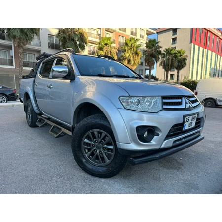 Mitsubishi L200 2014 320.000 km