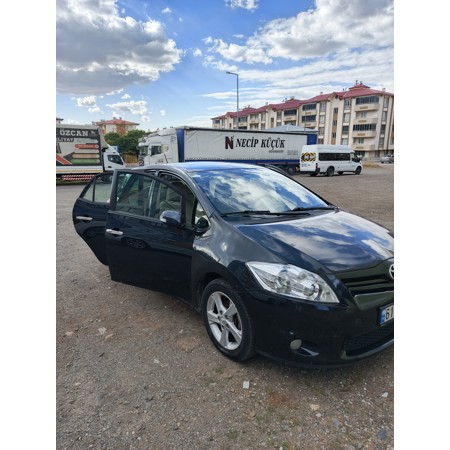 Temiz bakımlı binek araç  - 3